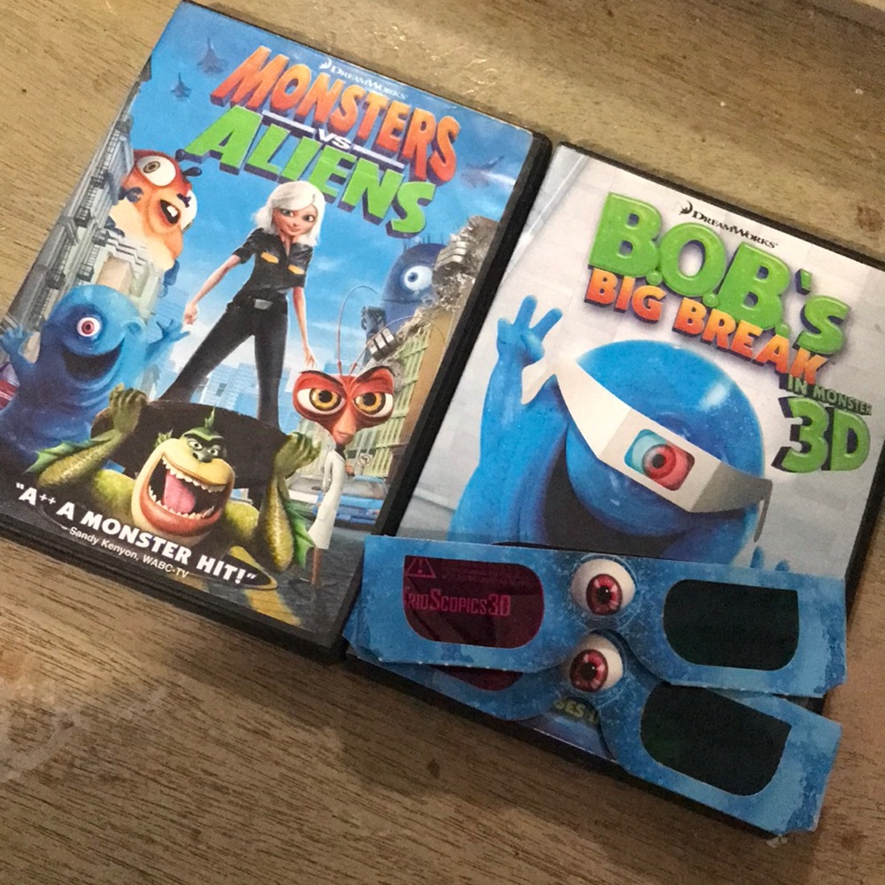 MONSTERS VS ALIENS + B.O.B.’S BIG BREAK IN 3D + (3D GLASSES)